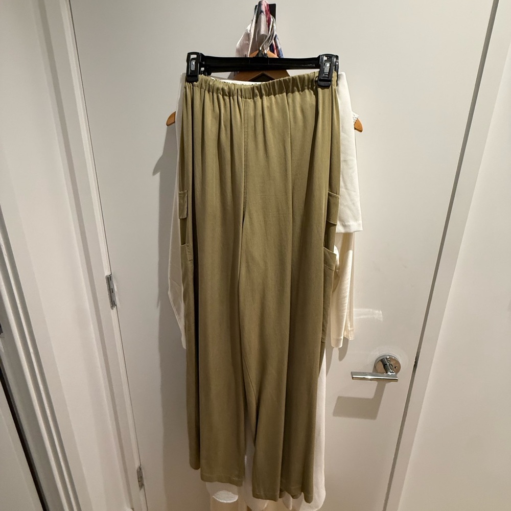 Reformation Khaki Wide Leg Pants - Picture 3 of 3